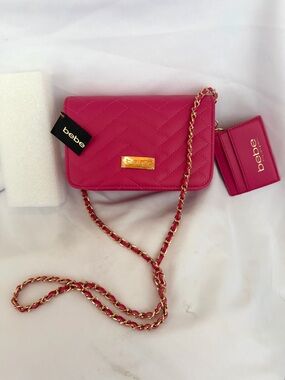 NEW bebe Quilted Crossbody Bag in Hot Pink with Gold Chain w bonus card holder